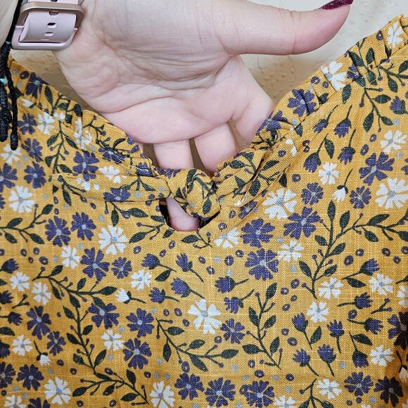 Modcloth Spruced Up Summer Sleeveless Top Yellow Floral Women's Size Medium - Picture 4 of 9